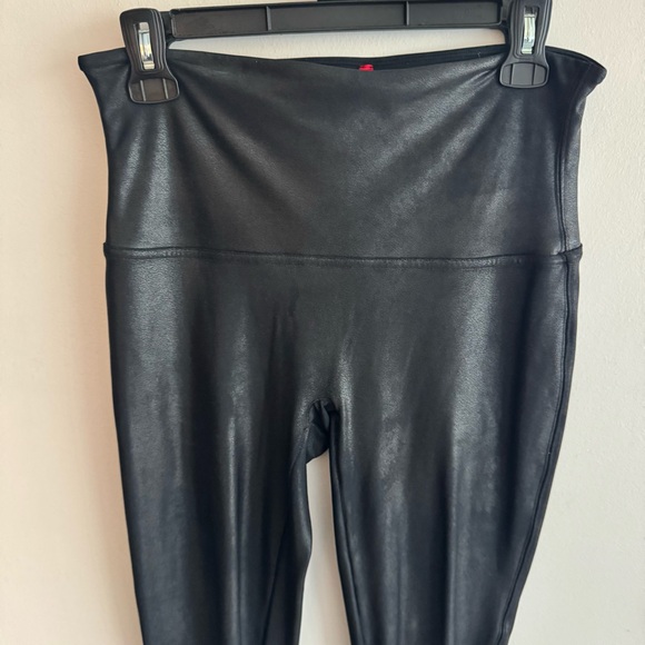 Spanx Faux Leather Leggings - Picture 3 of 6